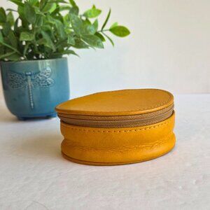 EUC & HTF Vintage Coach Oval Zippered Jewelry Case in Yellow